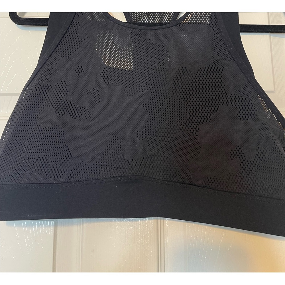 ZYIA Mesh double layer Sports Bra in Black. Size XXL No Padding included.